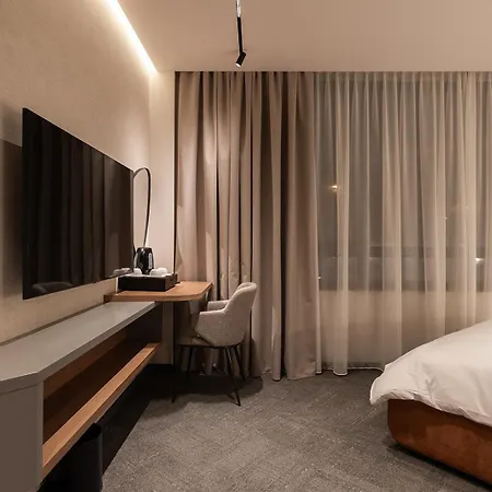 Hotel Garni Galeria 4*