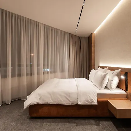 Garni Galeria Hotel 4*