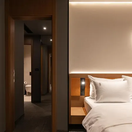 Garni Galeria Hotel 4*